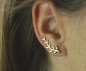 Preview: ear climber Twig. Gold vermeil quality.
